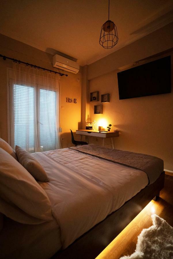 Cozy Apt Next To Metro And Close To Acropolis! アテネ エクステリア 写真