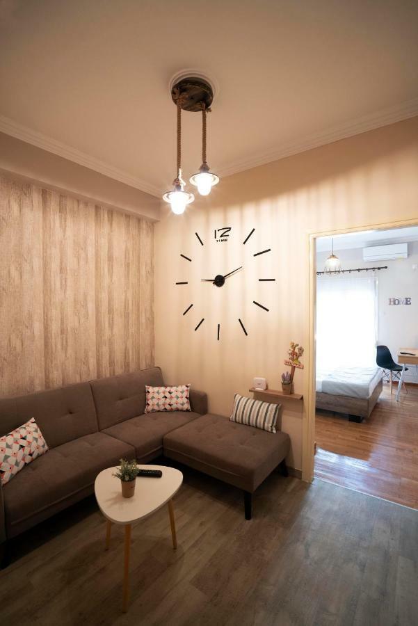 Cozy Apt Next To Metro And Close To Acropolis! アテネ エクステリア 写真