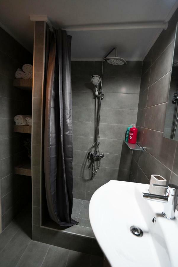 Cozy Apt Next To Metro And Close To Acropolis! アテネ エクステリア 写真